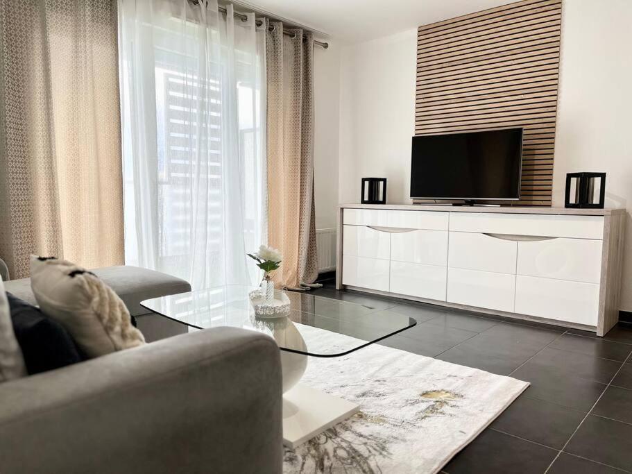 Appartement T2 Vue Panoramique Sur Annecy Seynod Luaran gambar